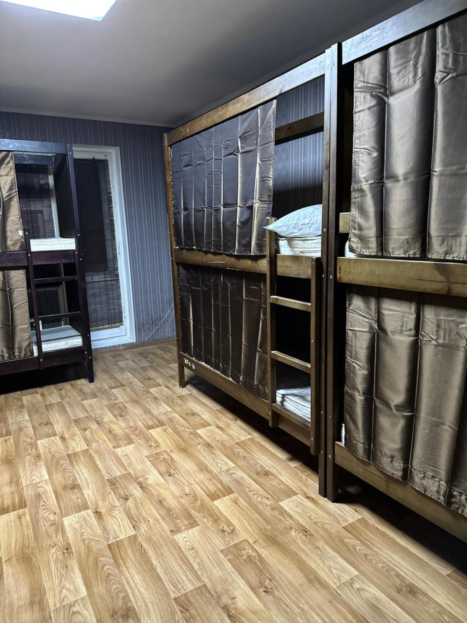 Ararat-Poznyaki Hostel Киев Екстериор снимка