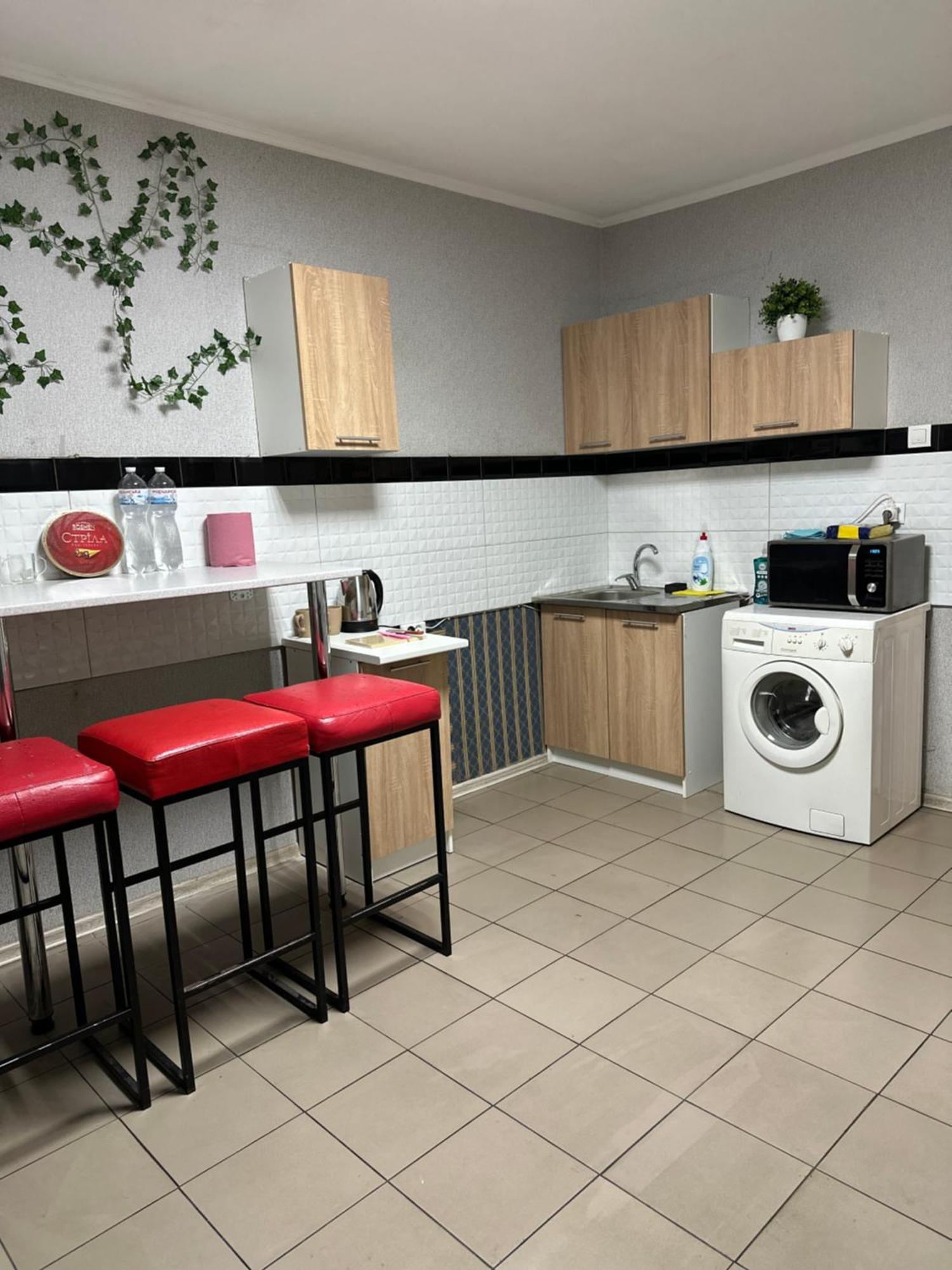 Ararat-Poznyaki Hostel Киев Екстериор снимка