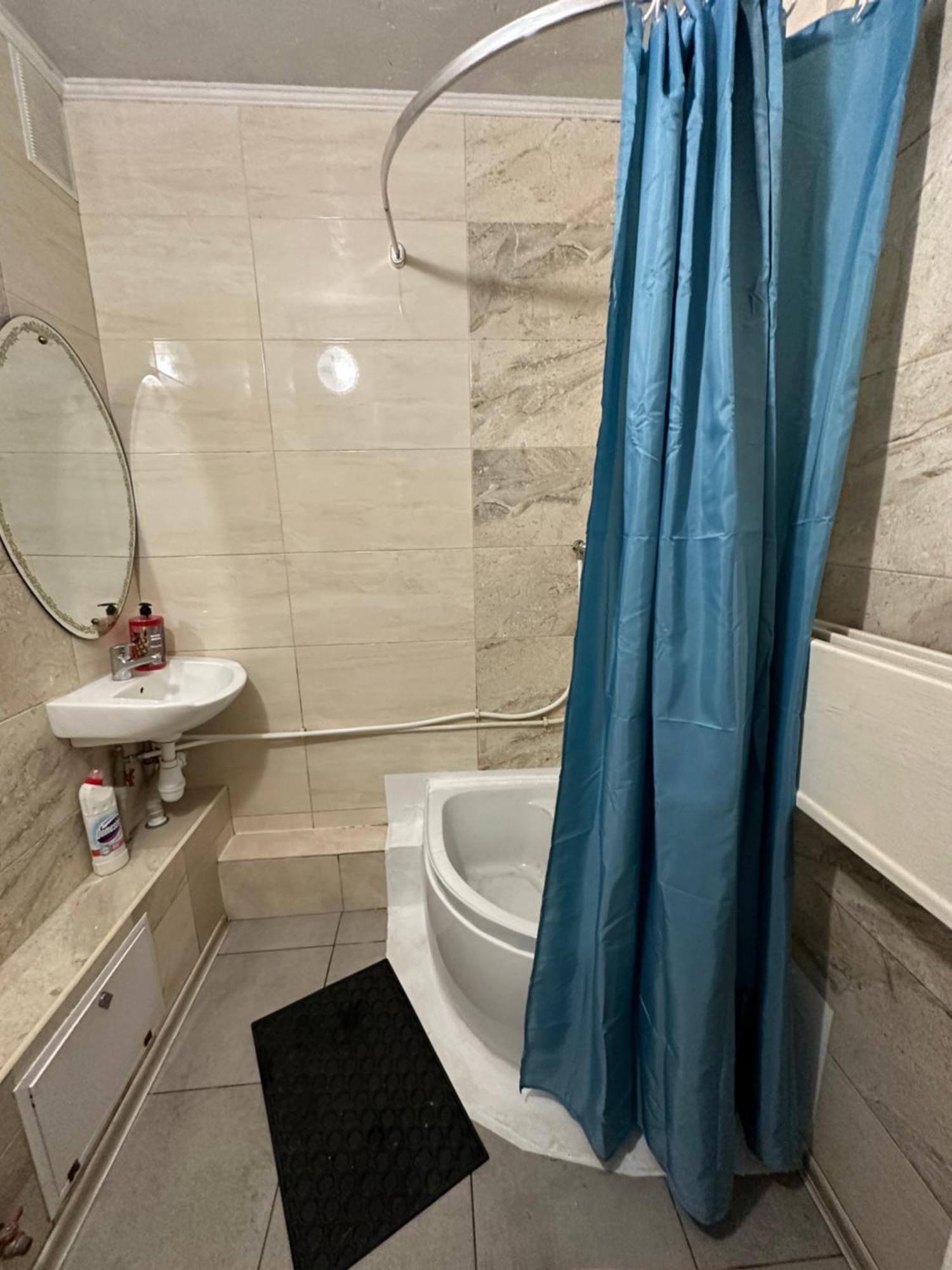 Ararat-Poznyaki Hostel Киев Екстериор снимка
